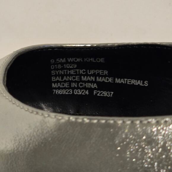 Worthington Khloe Silver Pointed Toe Flat Size 9.5 - Picture 6 of 6